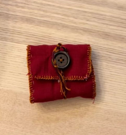 🔥Buy more save more-✝️pocket shrine WithSilver cross included Inside